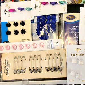 NWT Lot of sewing items Buttons Pins Press studs Bias Tape Discount Shipping!!